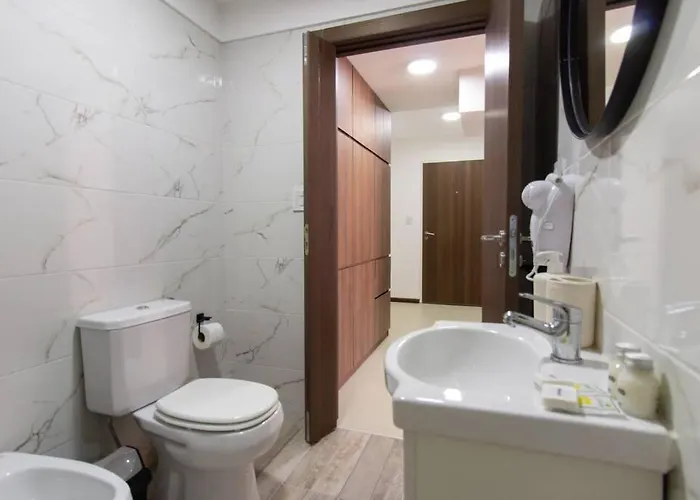 Studio Apartment One Double Bed